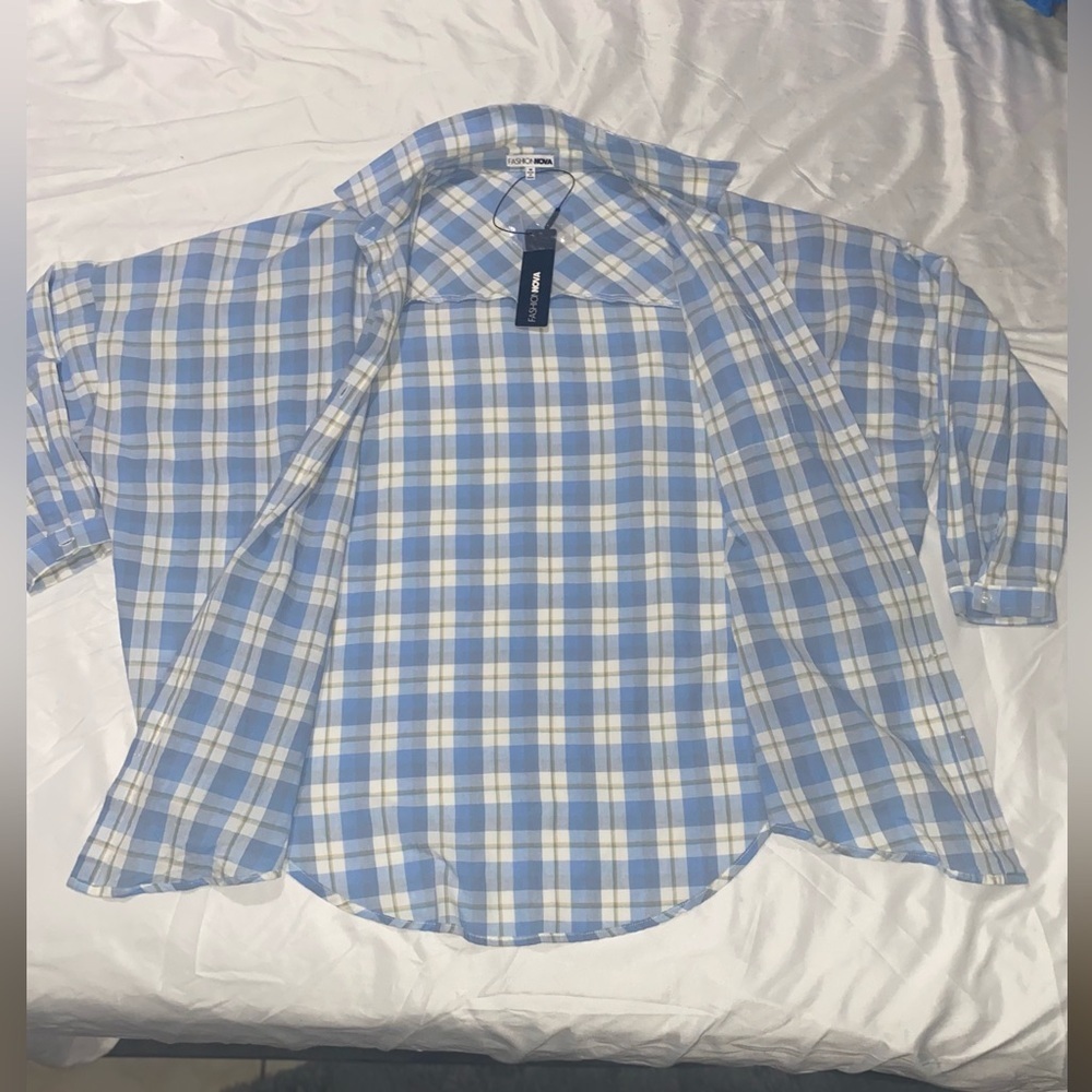 Fashion Nova Light Blue Oversized Plaid Shirt - Picture 4 of 6